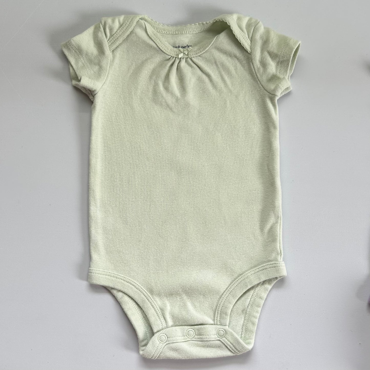 4 pcs. Carter’s bodysuit (3 months)