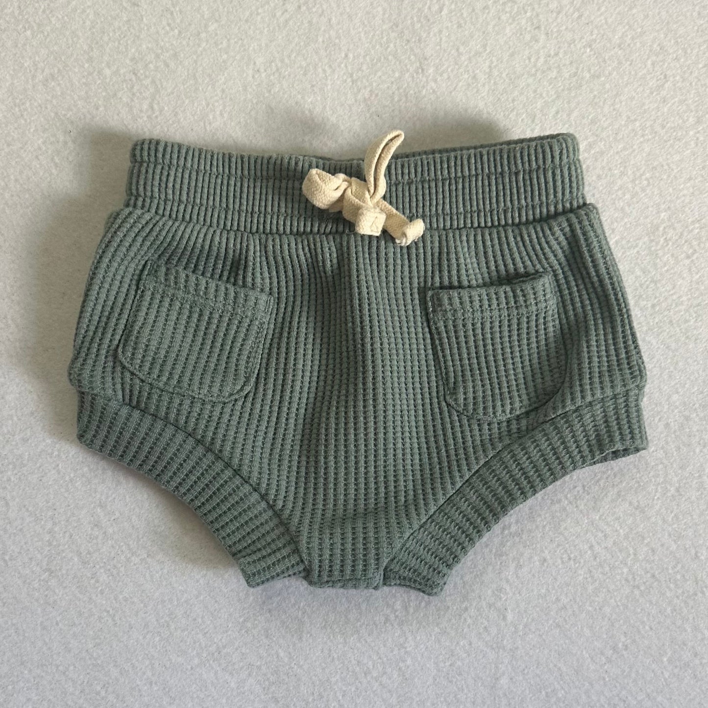 2 pc. Baby Outfit, shorts and bodysuit set (0-3 months)