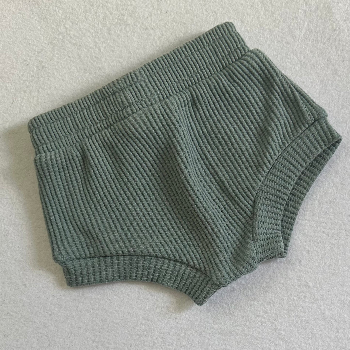 2 pc. Baby Outfit, shorts and bodysuit set (0-3 months)